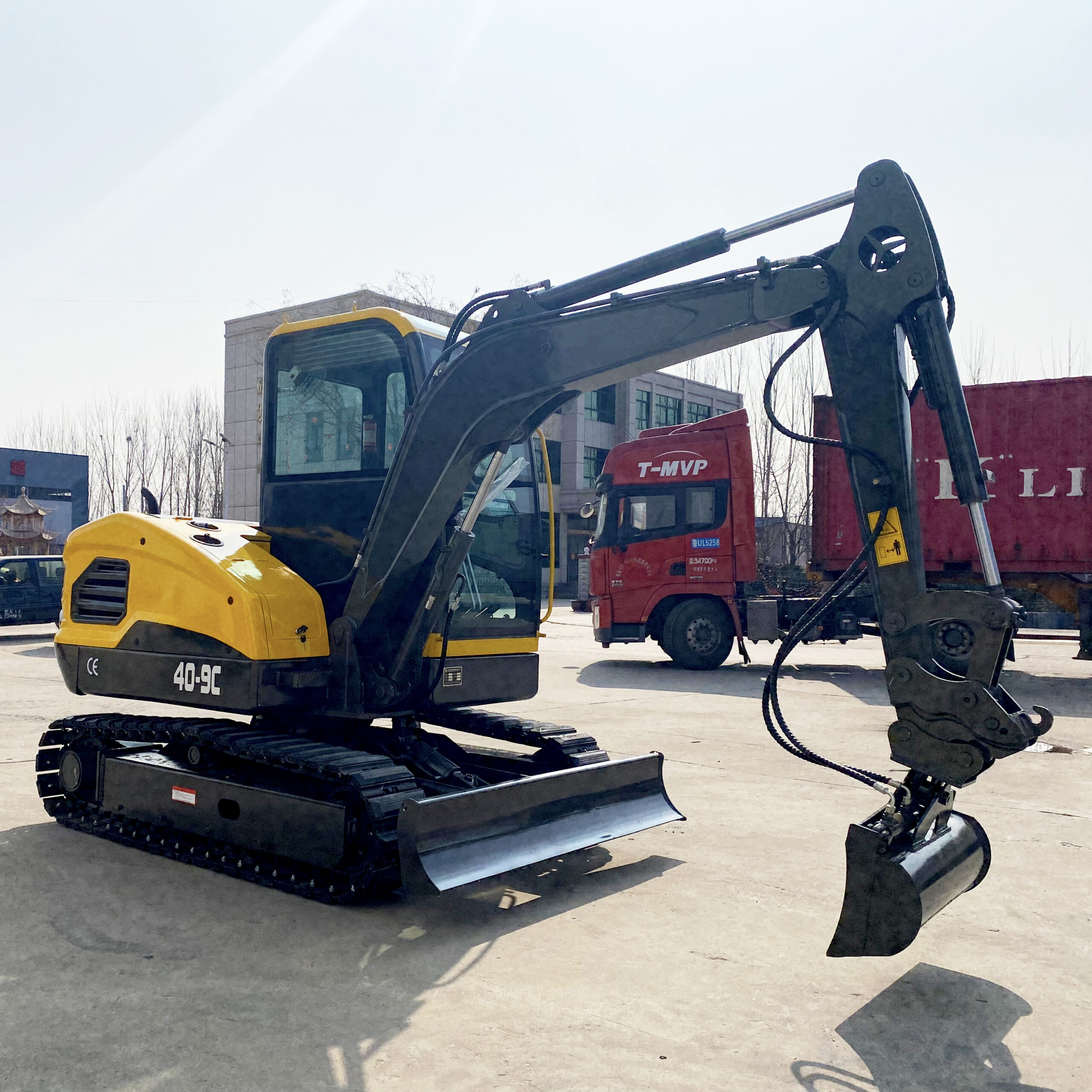 4 ton mini excavator - Image 6